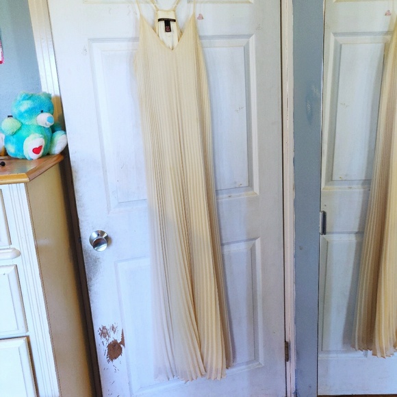 Victoria's Secret Dresses & Skirts - ✳️ HOST PICK ✳️ Long Victoria's Secret Cream Dress